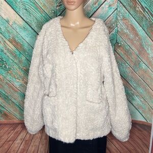 Oni By Oni Studios Faux Fur Soft Fully Lined Button Front Jacket